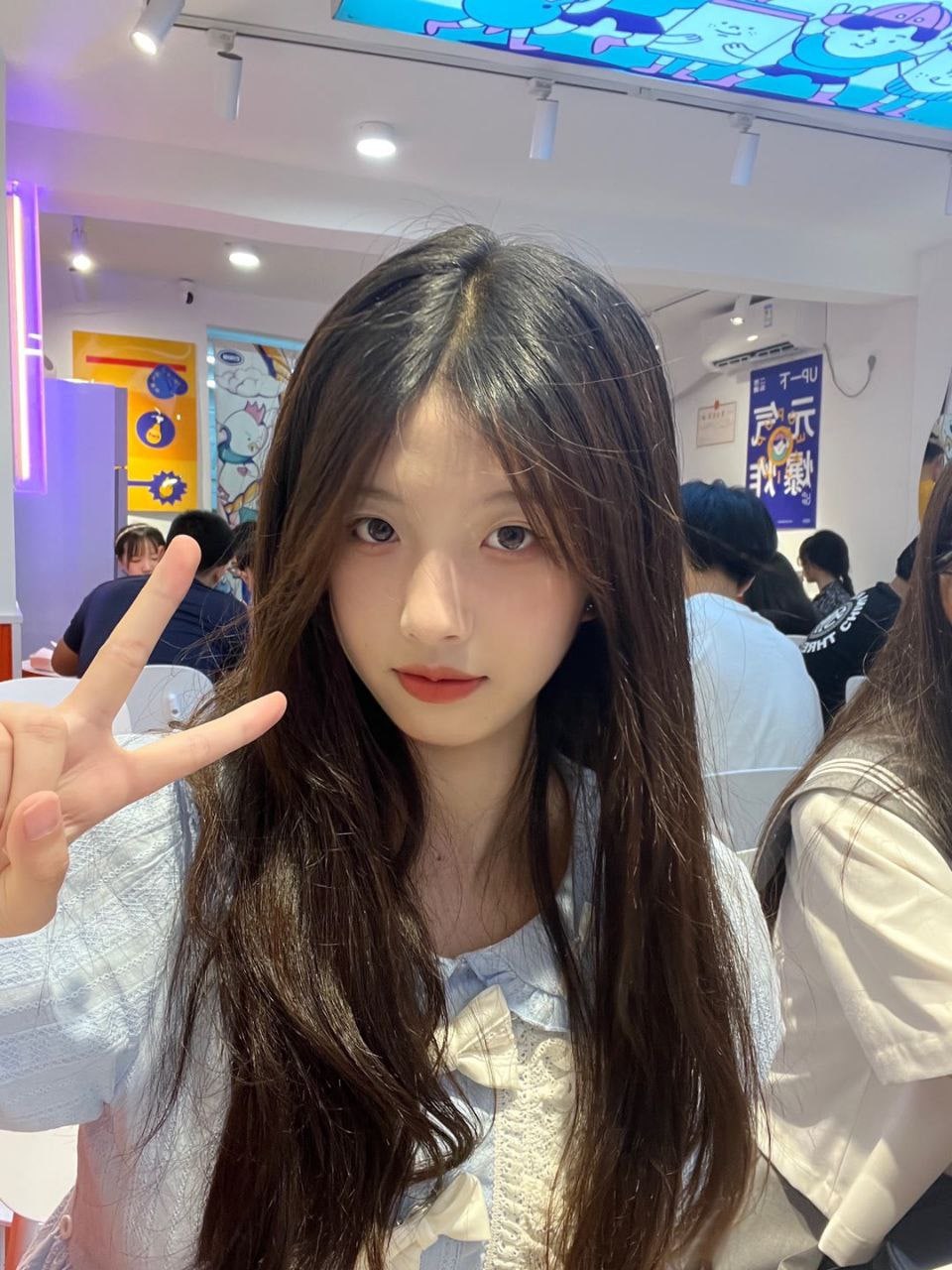 三个男人玩弄娇妻高潮