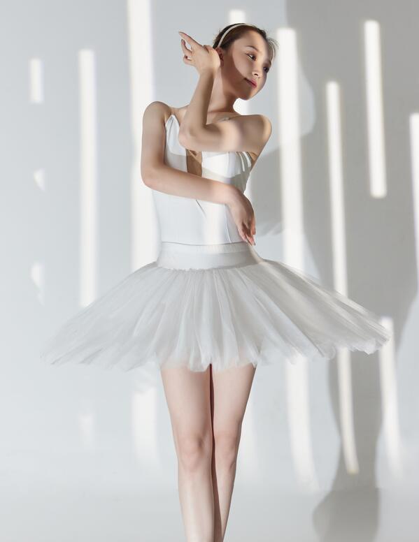 欧美精品久久凉森玲梦_少妇老师后进式20P_国产女爽爽精品视频天美传媒_国产99re热视频这里只有免费精品