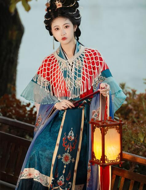 艳妇臀荡乳欲伦岳TXT免费下载